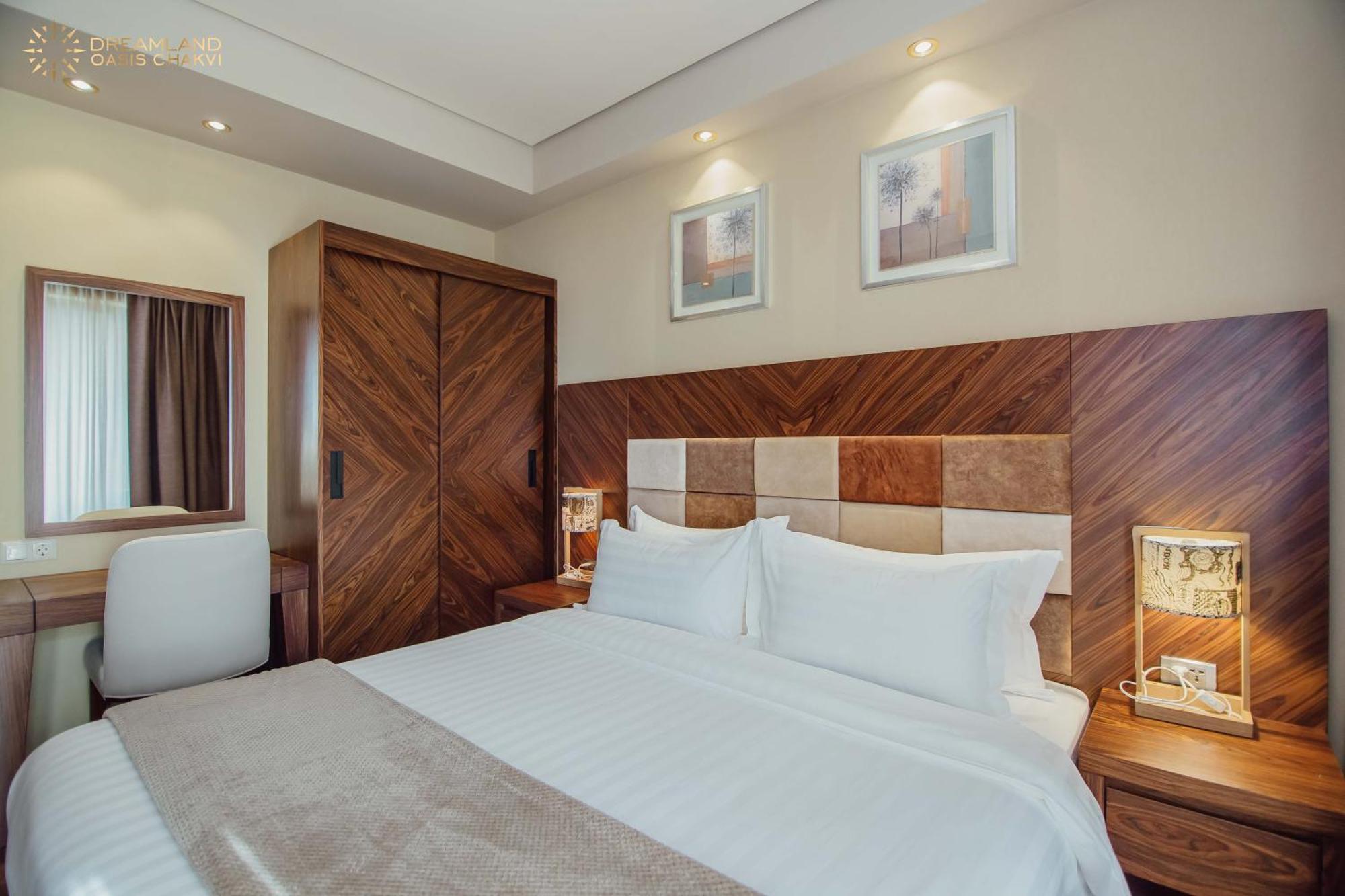 Dreamland Oasis Aparthotel Kobuleti Exterior photo