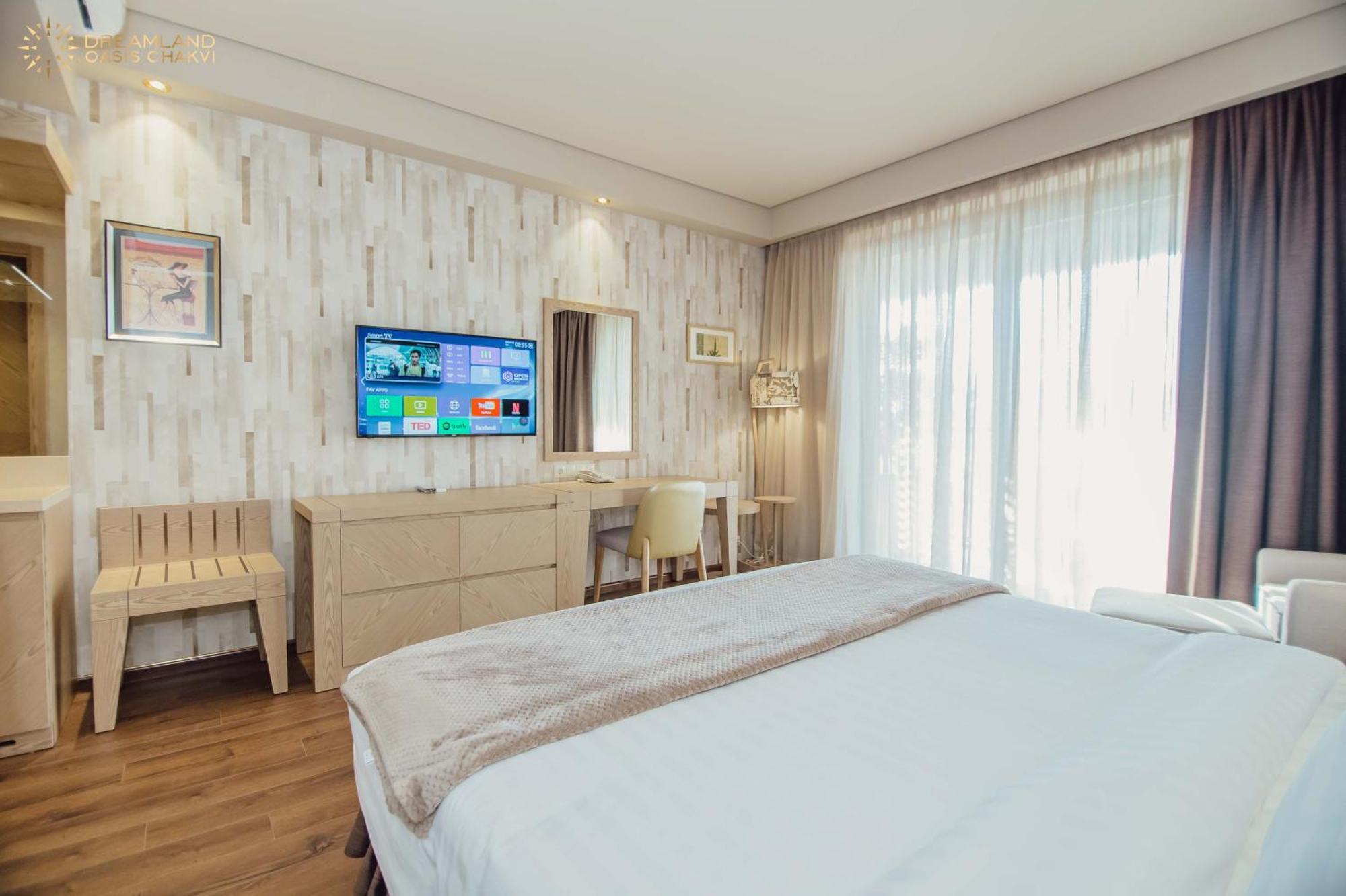 Dreamland Oasis Aparthotel Kobuleti Exterior photo