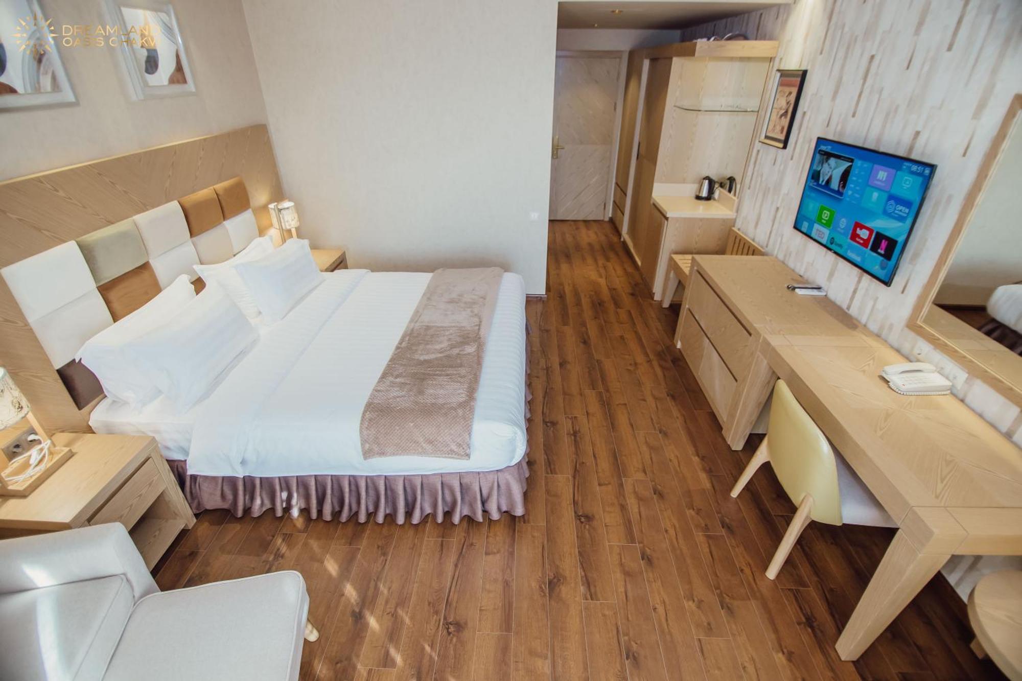 Dreamland Oasis Aparthotel Kobuleti Exterior photo