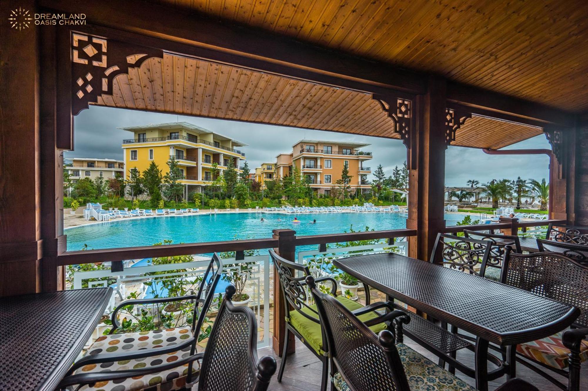 Dreamland Oasis Aparthotel Kobuleti Exterior photo
